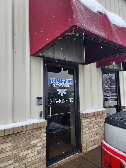 541 E Garden Dr, Windsor, CO for sale - Building Photo - Image 1 of 9