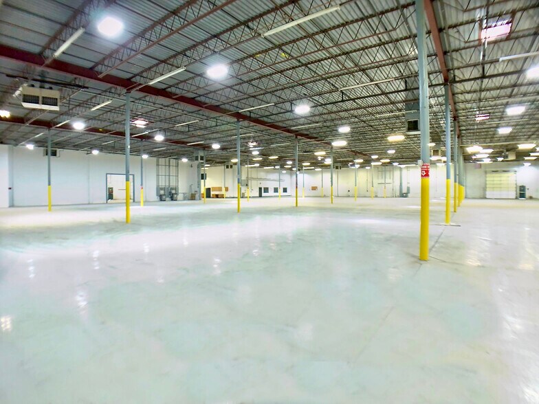 12770 E 38th Ave, Denver, CO à louer - Photo intérieure - Image 3 de 5