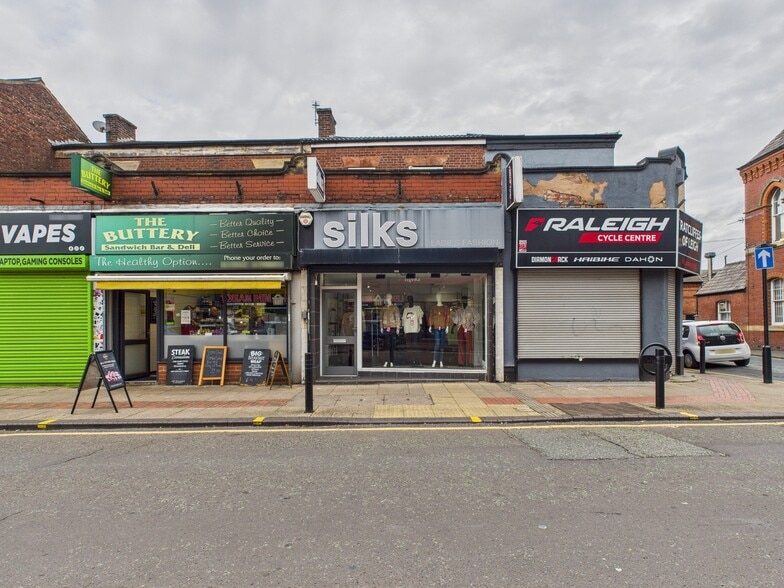 113 Bradshawgate, Leigh for lease - Building Photo - Image 1 of 2