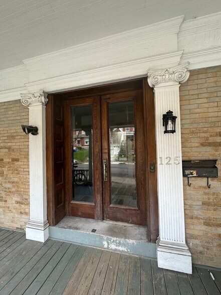 125 Stratford Ave, Pittsburgh, PA à vendre - Photo du bâtiment - Image 2 de 34