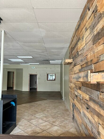 929 W Sunset Blvd, St George, UT à louer - Photo du bâtiment - Image 2 de 13