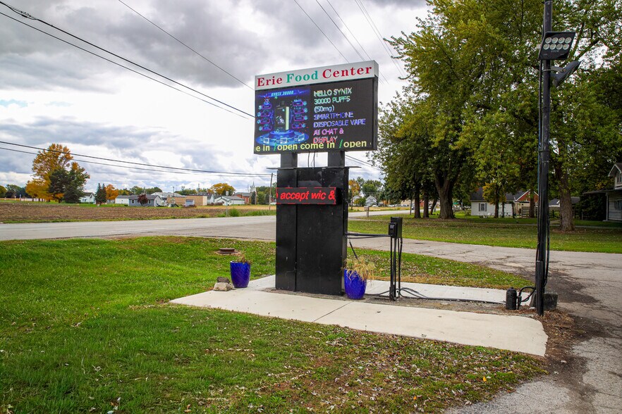 9875 S Dixie Hwy, Erie, MI for sale - Building Photo - Image 3 of 64