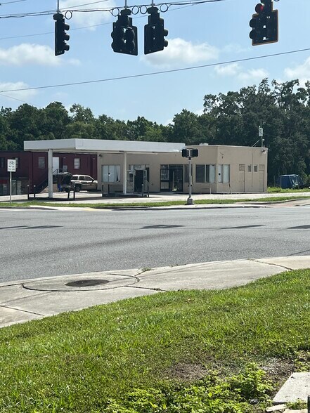 100 Ponce de Leon Blvd, Brooksville, FL à vendre - Photo du bâtiment - Image 2 de 10