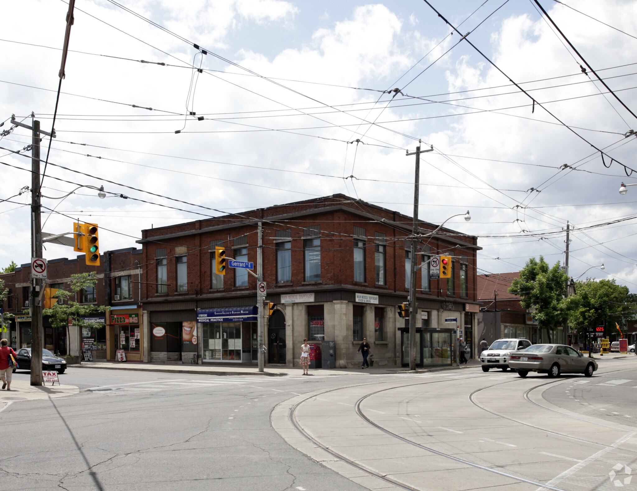 164-168 Main St, Toronto, ON à vendre Photo principale- Image 1 de 1