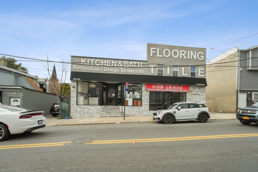 871 Post Ave, Staten Island, NY à vendre - Photo du bâtiment - Image 1 de 9