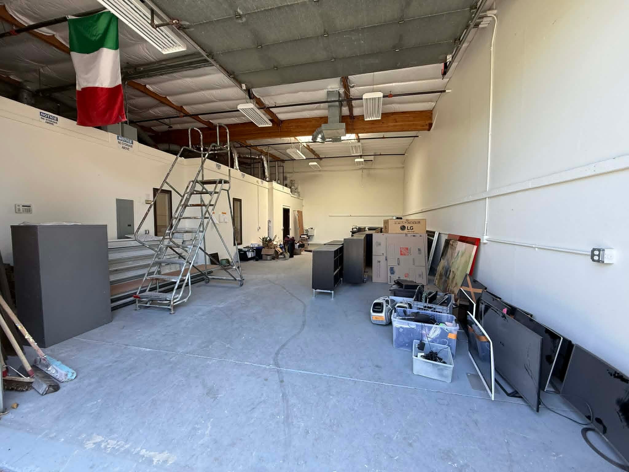 5729 Sonoma Dr, Pleasanton, CA for lease Interior Photo- Image 1 of 6