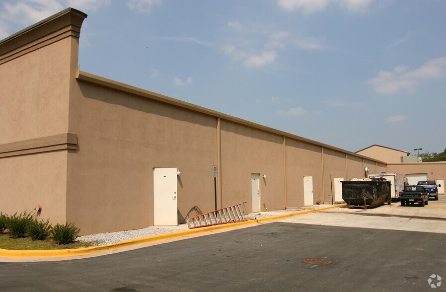 3981 Highway 78, Loganville, GA à louer - Photo du bâtiment - Image 3 de 9