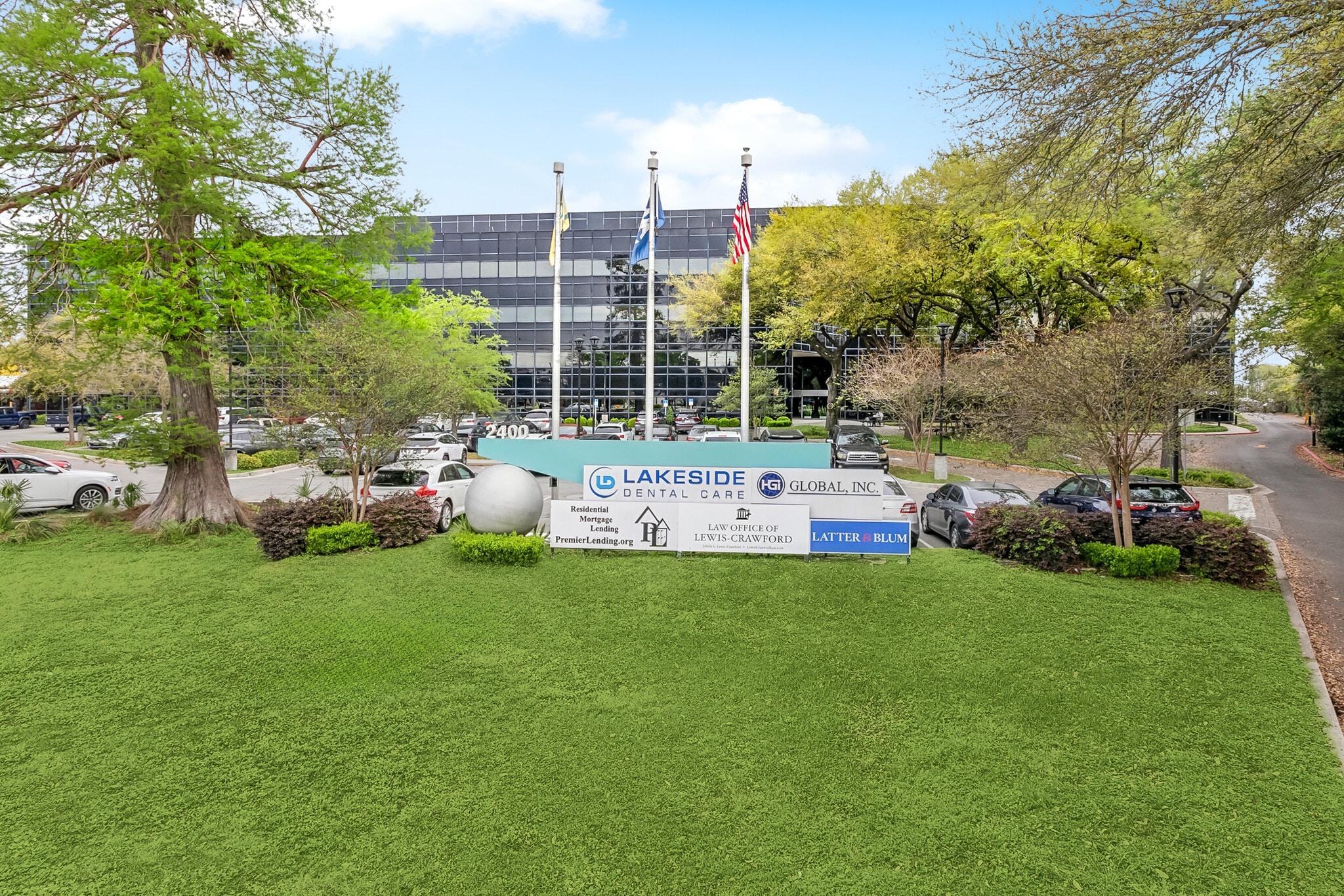 2400 Veterans Memorial Blvd, Kenner, LA for lease Building Photo- Image 1 of 6