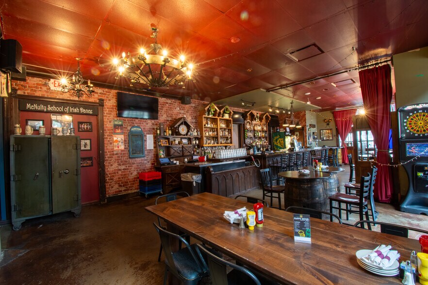 28-42 W New York St, Aurora, IL à vendre - Photo du bâtiment - Image 2 de 7