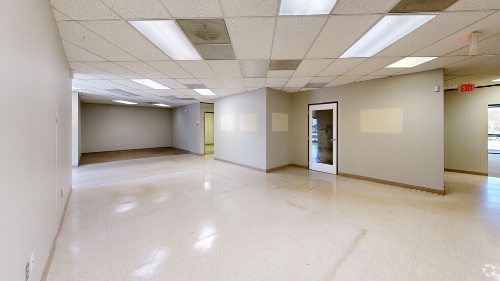 7500 E Independence Blvd, Charlotte, NC à louer - Numérisation 3D de Matterport - Image 3 de 64