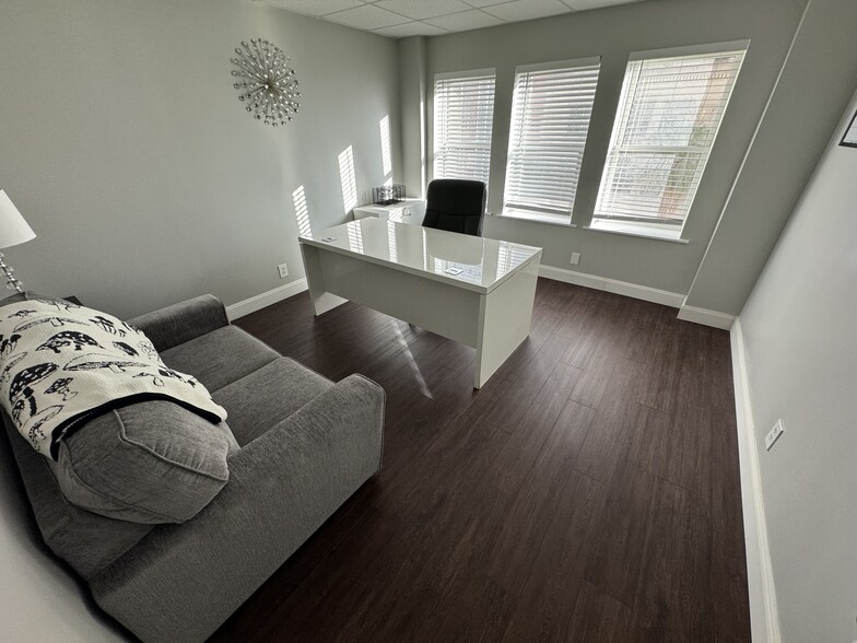 120 S Olive Ave, West Palm Beach, FL for sale - Building Photo - Image 3 of 17