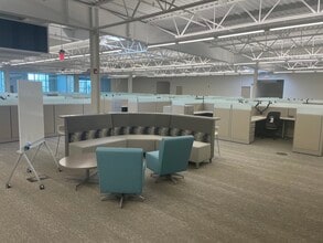 12533 Wagon Wheel Rd, Rockton, IL for lease Interior Photo- Image 1 of 4