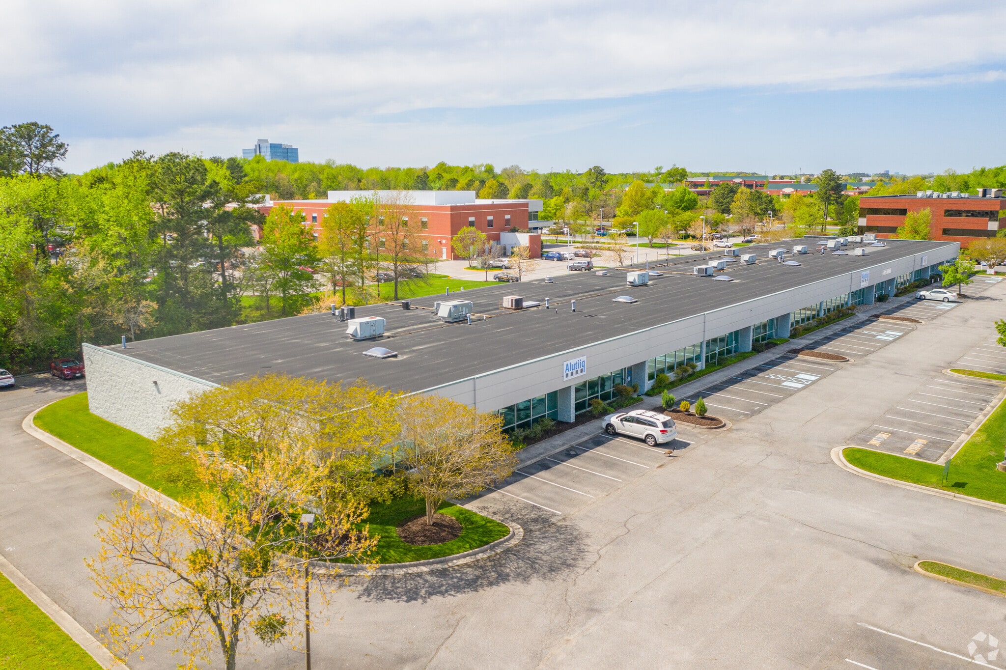 737 Volvo Pky, Chesapeake, VA for lease Primary Photo- Image 1 of 10