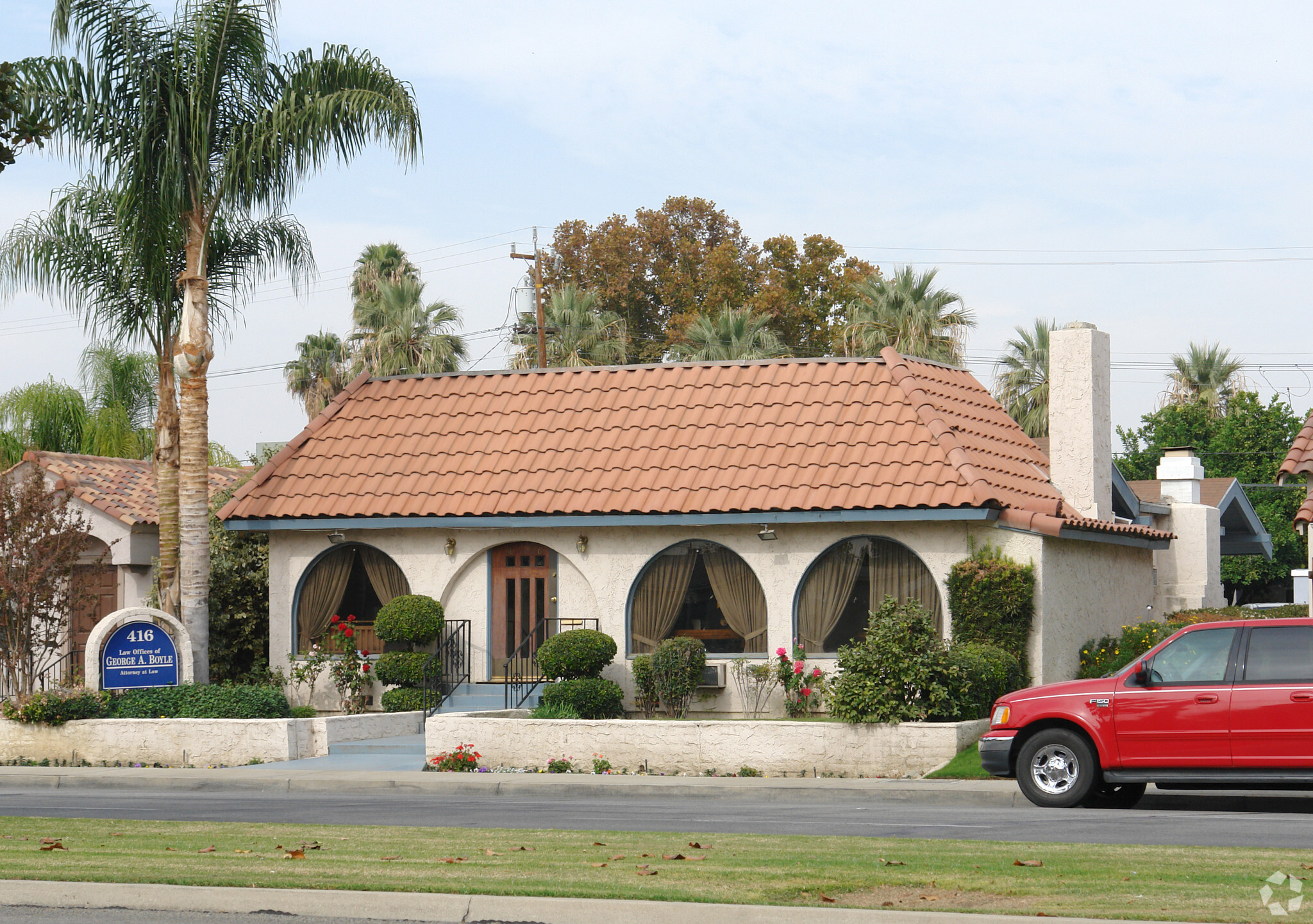 416 Truxtun Ave, Bakersfield, CA à vendre Photo principale- Image 1 de 1