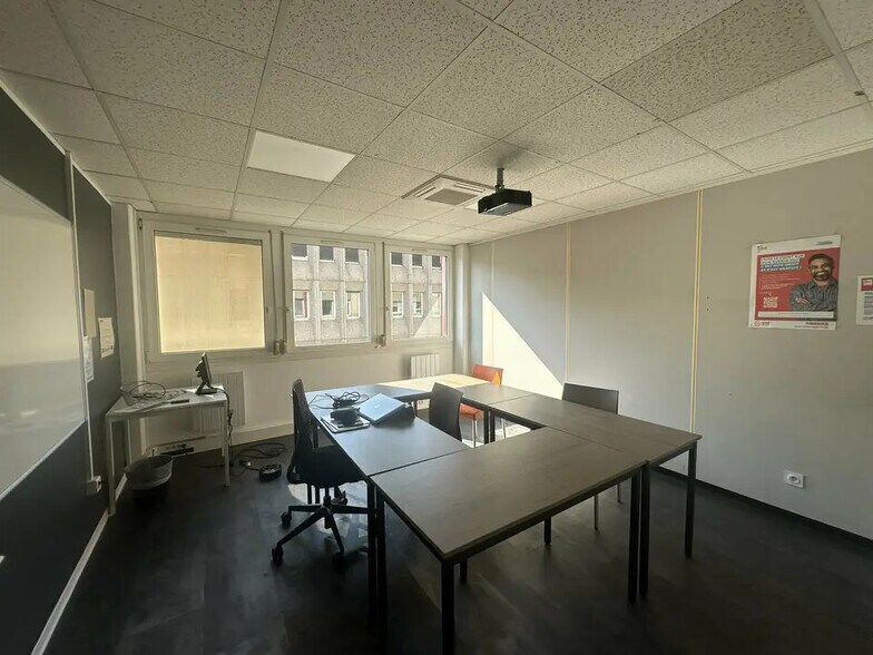 Office in Strasbourg for sale - Building Photo - Image 3 of 5
