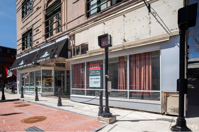204 Main St, Worcester, MA à louer - Photo du bâtiment - Image 3 de 4