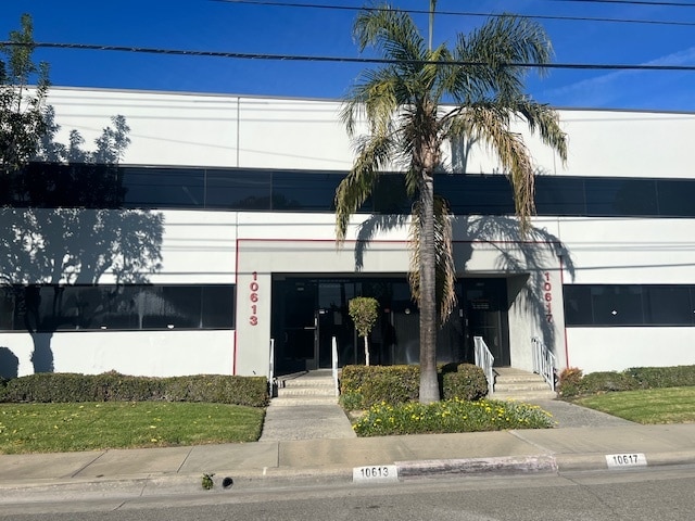 10601-10625 E Rush St, South El Monte, CA à louer Photo du bâtiment- Image 1 de 13