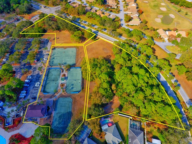 951 SW Country Club Dr, Port Saint Lucie, FL for sale Primary Photo- Image 1 of 2