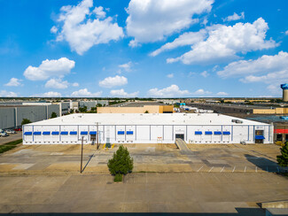 Plus de détails pour 1207 W Crosby Rd, Carrollton, TX - Industriel/Logistique à louer