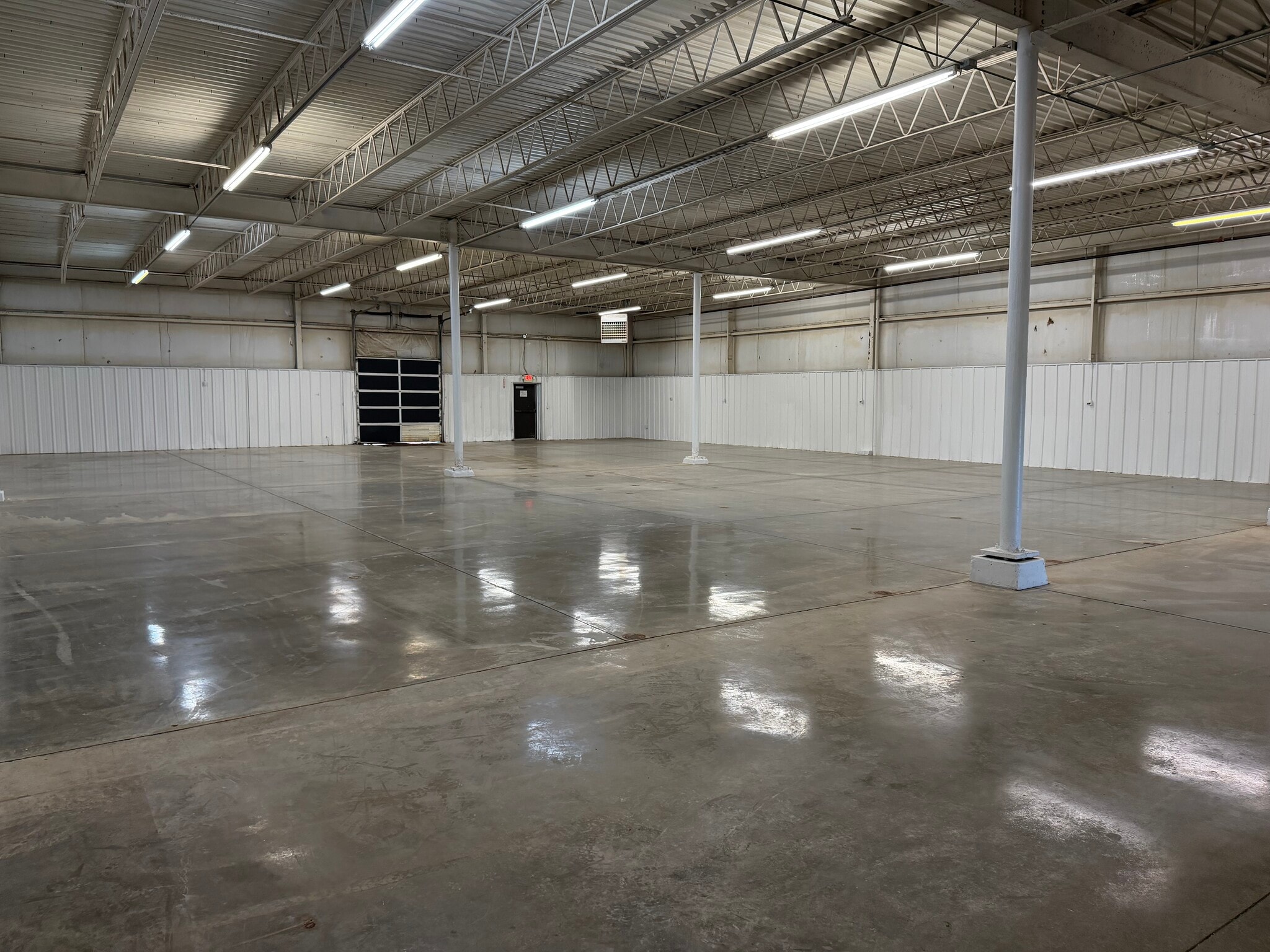 609-621 E Bigelow Ave, Findlay, OH for lease Interior Photo- Image 1 of 7