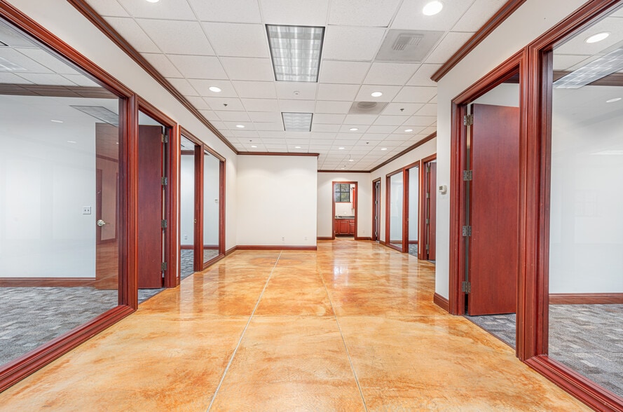 810 Denbeste Ct, Windsor, CA for lease - Building Photo - Image 3 of 32