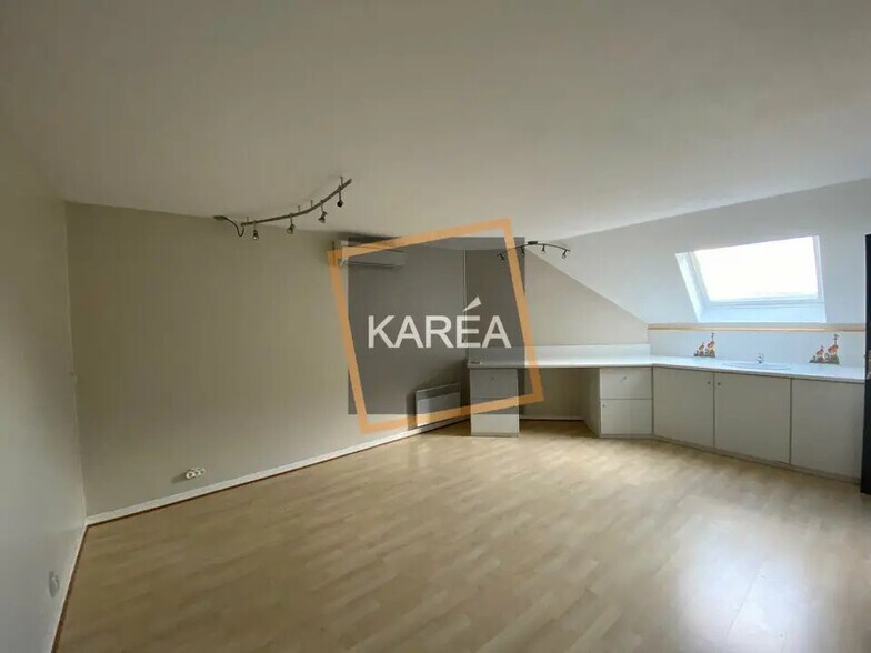 Office in Bussy-Saint-Georges for sale - Interior Photo - Image 3 of 5