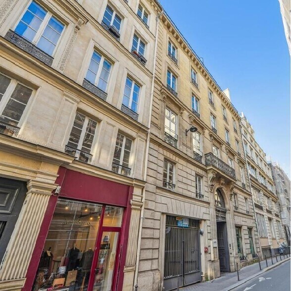 53 Rue D'Hauteville, Paris à louer - Photo du bâtiment - Image 2 de 30