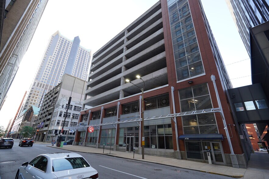 219 N 7th St, Saint Louis, MO à louer - Photo du bâtiment - Image 2 de 6