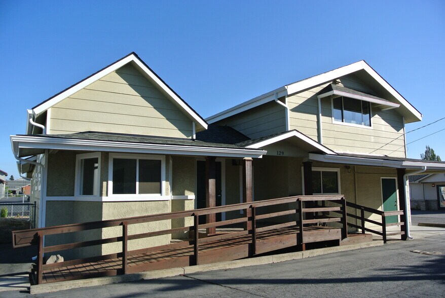 129 E Poplar Ave, Coeur d'Alene, ID à louer - Photo du bâtiment - Image 1 de 15