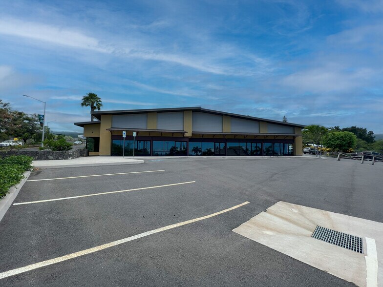 75-934 Henry St, Kailua Kona, HI à louer - Photo du bâtiment - Image 3 de 5