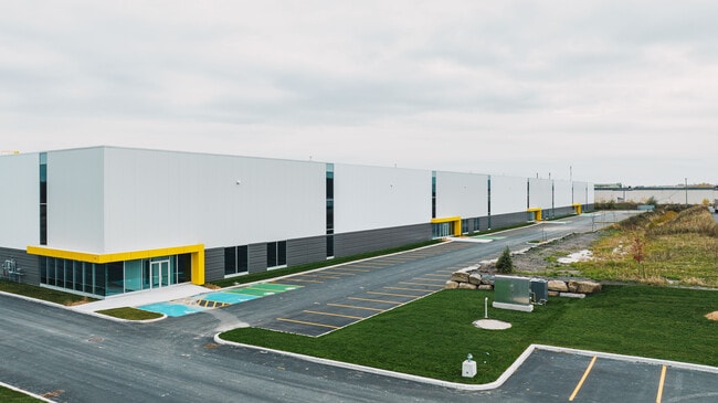 Plus de détails pour 60 Rue Marie-Curie, Salaberry-de-valleyfield, QC - Industriel à louer