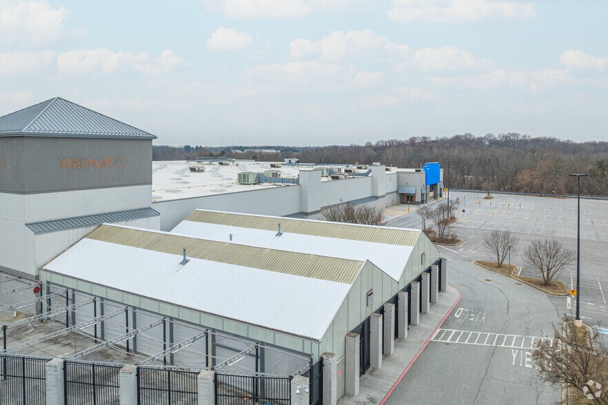 9750 Reisterstown Rd, Owings Mills, MD à louer - Photo du bâtiment - Image 2 de 2