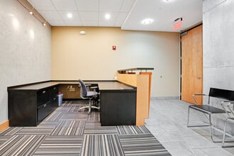 121-189 S Orange Ave, Orlando, FL for lease Interior Photo- Image 2 of 27