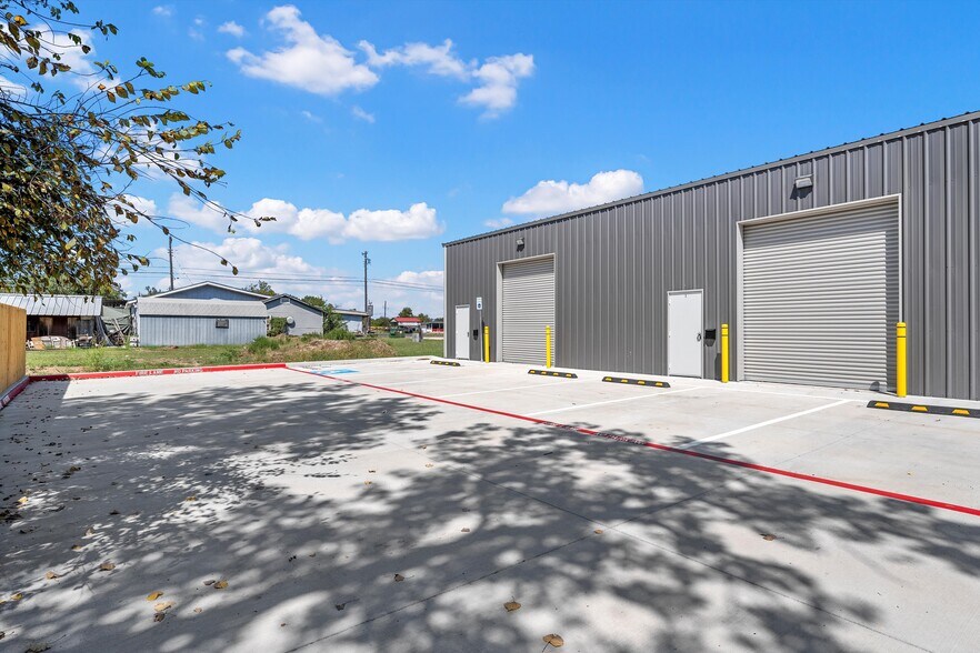 210-212 Stanfield Dr, Waco, TX à louer - Photo du bâtiment - Image 2 de 19