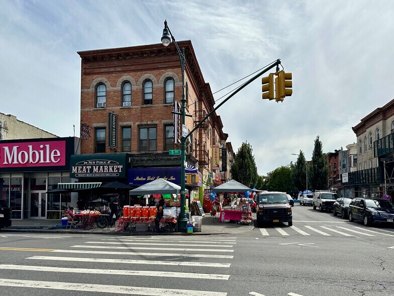 5023 5th Ave, Brooklyn, NY for sale - Building Photo - Image 2 of 5