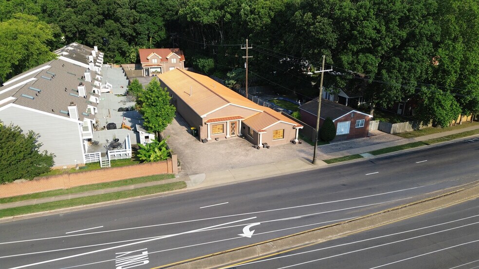565 N Birdneck Rd, Virginia Beach, VA à louer - Photo du bâtiment - Image 2 de 9