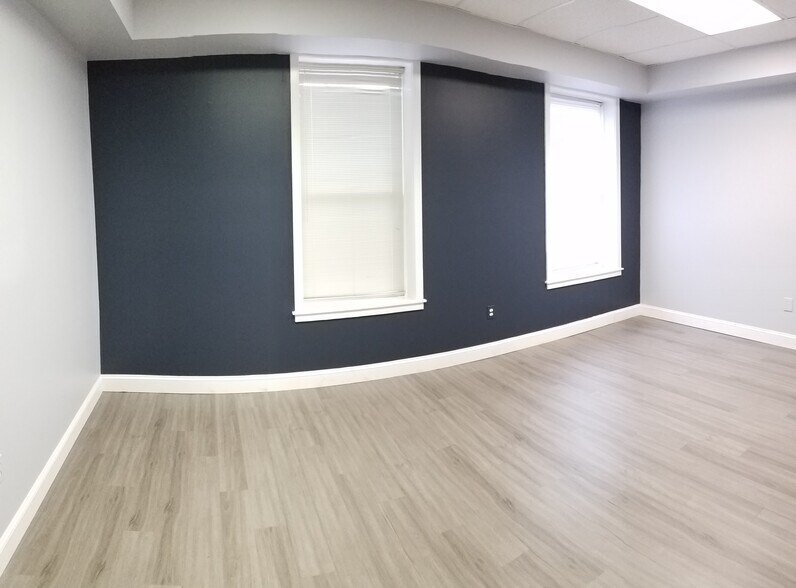 10 Mechanic St, Red Bank, NJ à louer - Photo intérieure - Image 2 de 2