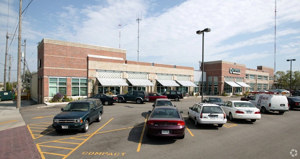 100-204 E Capitol Dr, Milwaukee, WI à vendre - Photo du bâtiment - Image 2 de 8