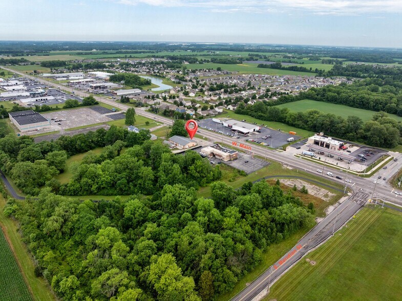 2225 W Main St, Greenfield, IN à vendre - Photo du bâtiment - Image 2 de 37