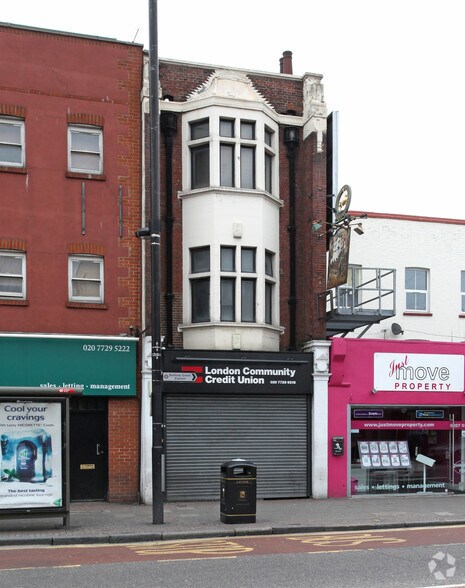 473 Bethnal Green Rd, Londres à vendre - Photo du bâtiment - Image 3 de 11