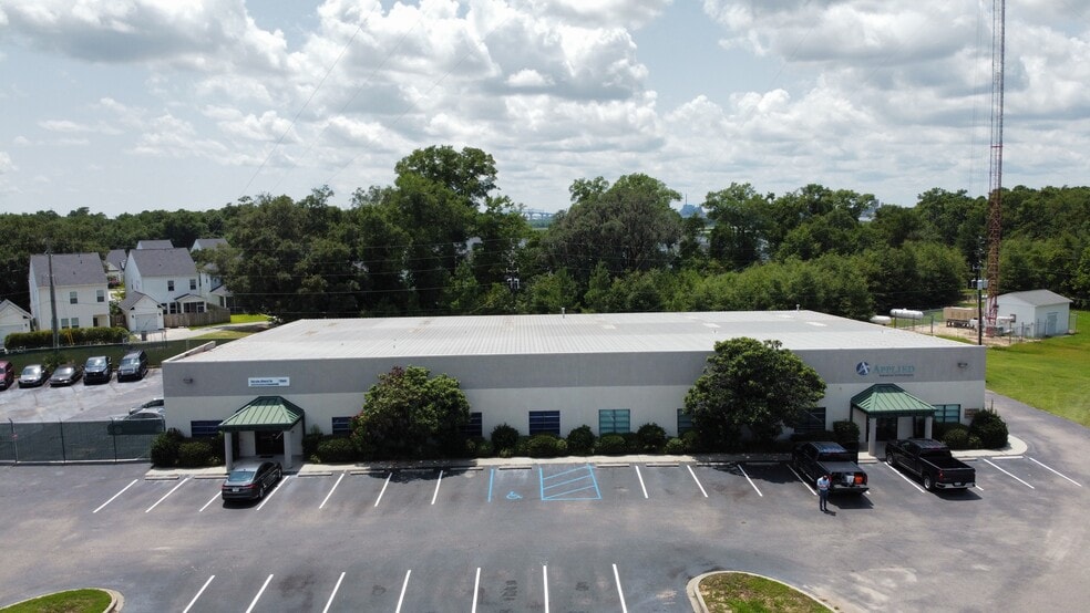 499 Jessen Ln, Charleston, SC for lease - Building Photo - Image 1 of 15