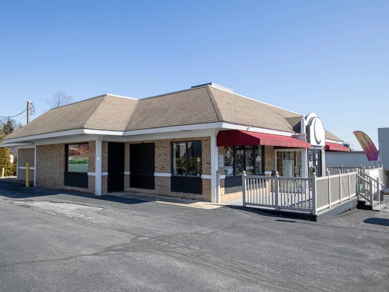1841 Columbia Ave, Lancaster, PA for lease - Building Photo - Image 2 of 9