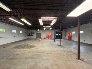 10105 Residency Rd, Manassas, VA for lease Interior Photo- Image 1 of 11