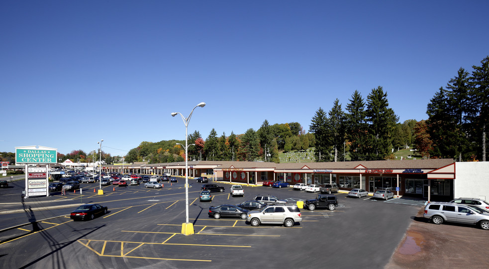 40-65 Dallas Shopping Ctr, Dallas, PA for sale - Building Photo - Image 1 of 1