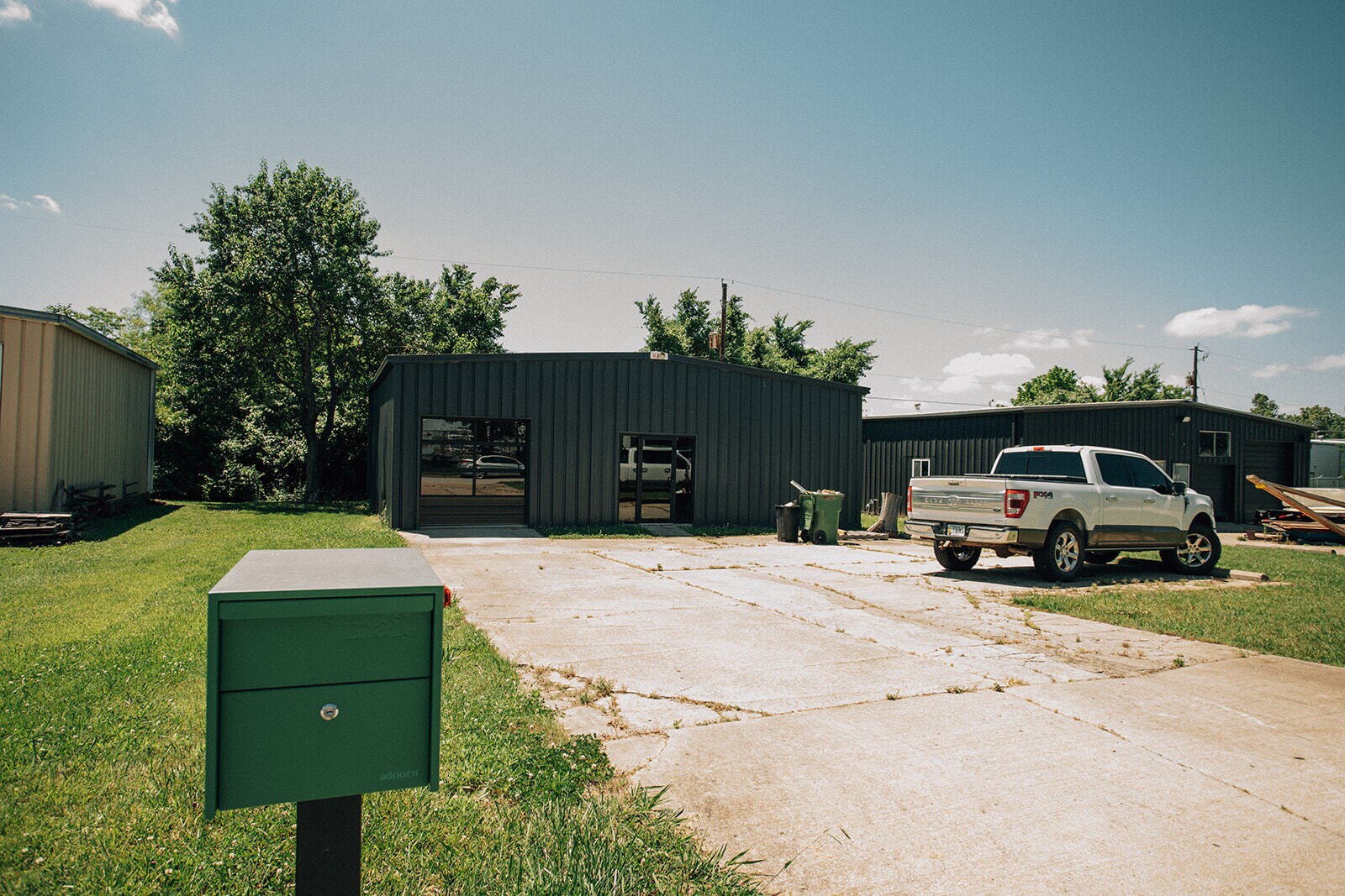519 W Poplar St, Fayetteville, AR for lease Building Photo- Image 1 of 3