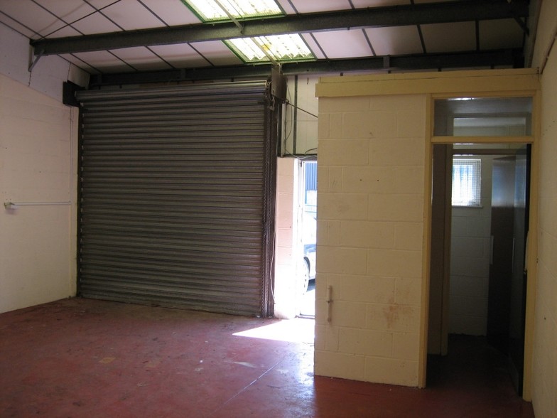 Pilsworth Way, Bury for lease - Building Photo - Image 3 of 4