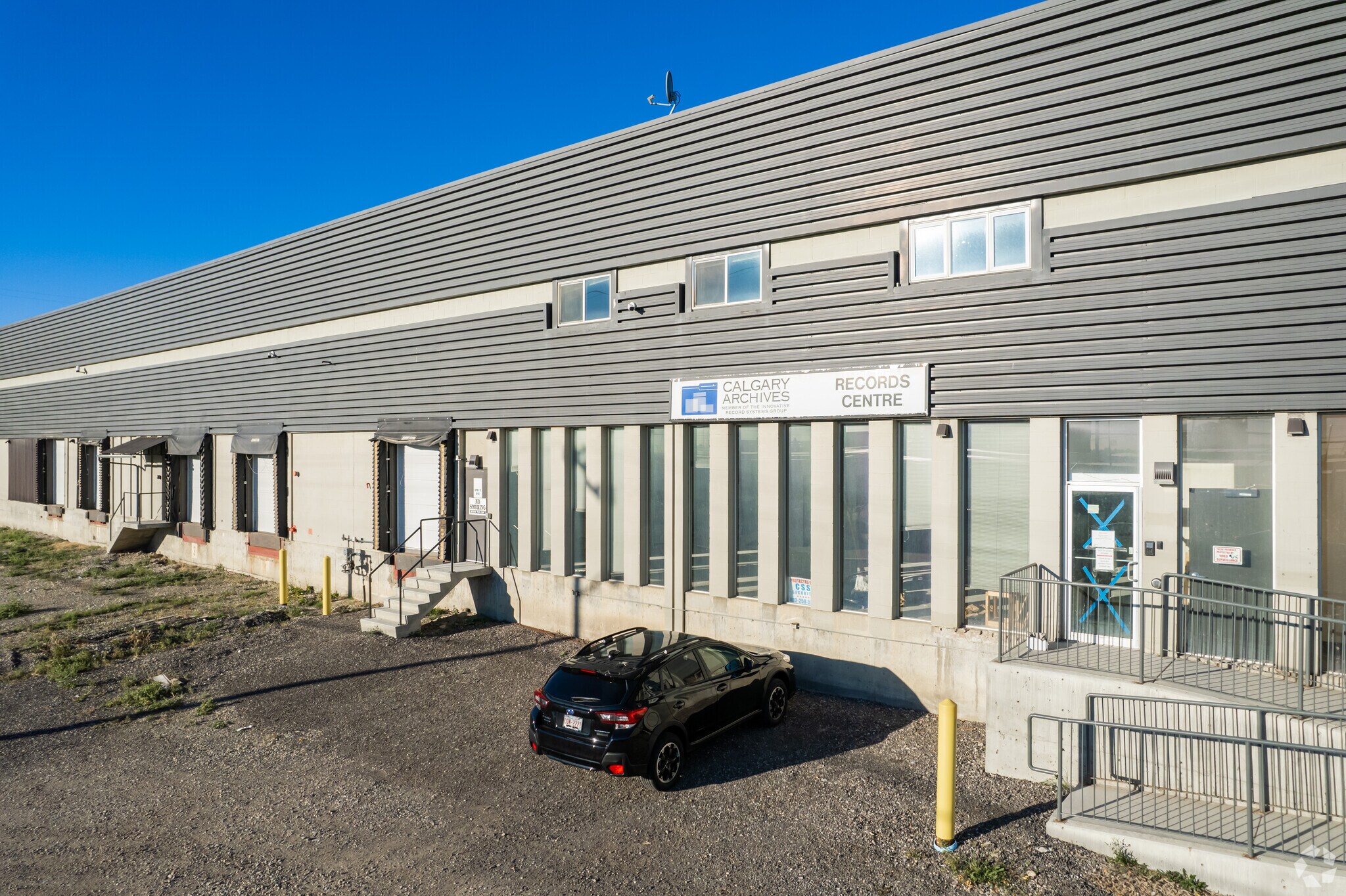 3223 10th St SE, Calgary, AB à vendre Photo principale- Image 1 de 1