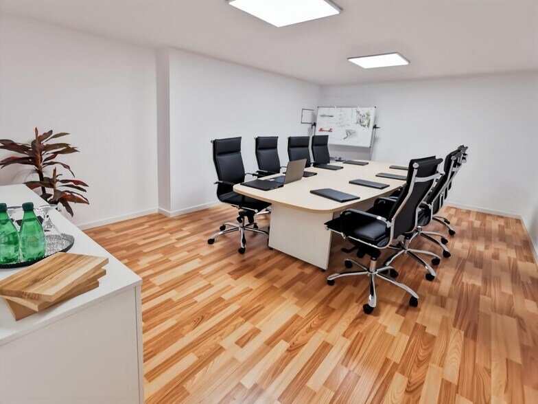 Office in Palma for lease - Interior Photo - Image 3 of 7