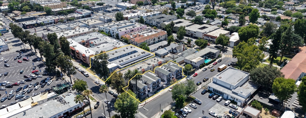 PRICE REDUCED 39U | 1989 Build | 6.5 Cap portfolio of 2 properties for sale on LoopNet.ca - Building Photo - Image 2 of 18