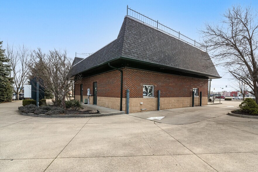 9270 E 141st St, Noblesville, IN à vendre - Photo du bâtiment - Image 3 de 17